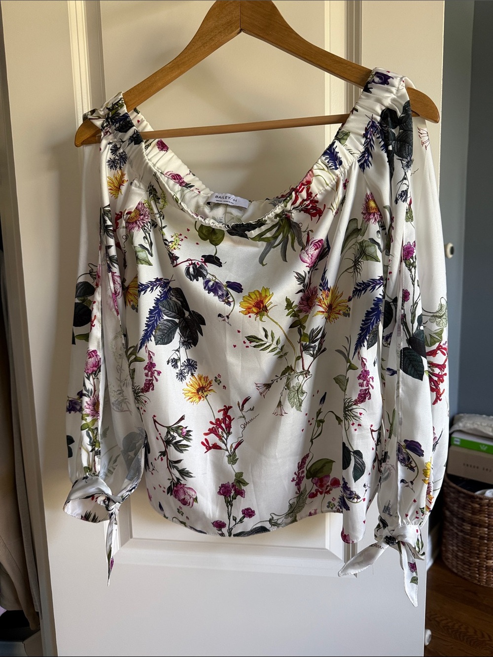 Bailey 44 White Floral Off-Shoulder Blouse